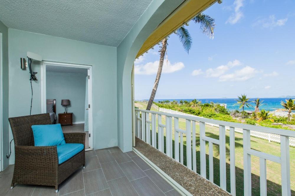 Dramatic Views From This Specious 1Bd/1Bth Christianted Bagian luar foto