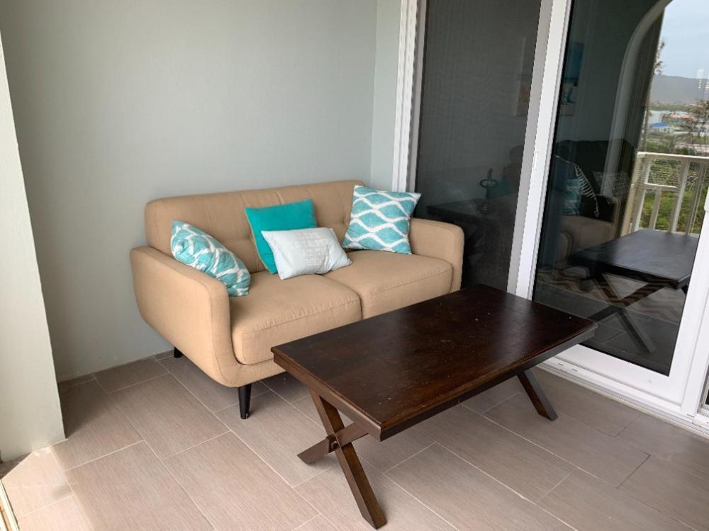 Dramatic Views From This Specious 1Bd/1Bth Christianted Bagian luar foto