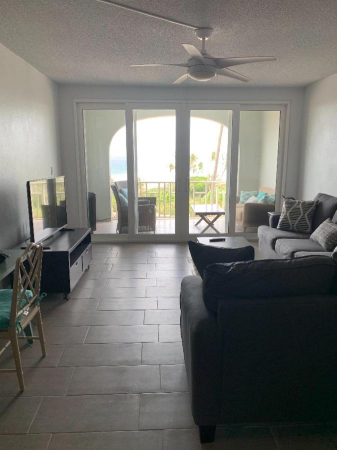 Dramatic Views From This Specious 1Bd/1Bth Christianted Bagian luar foto
