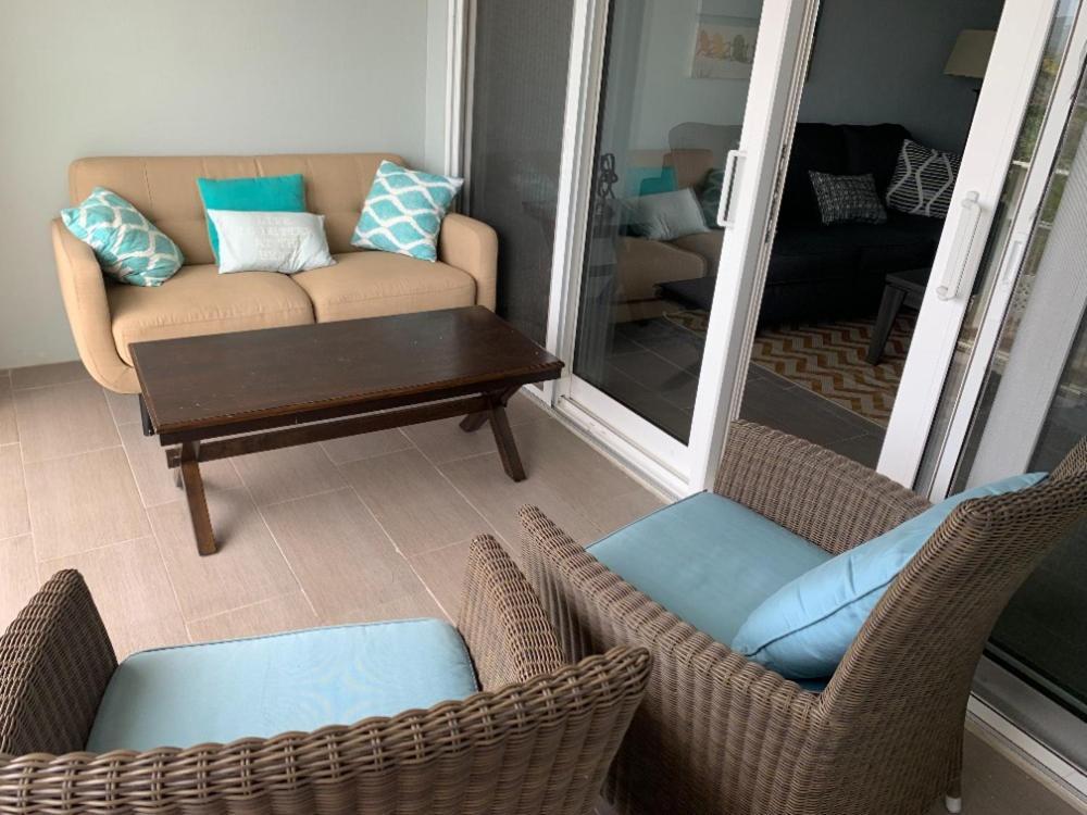 Dramatic Views From This Specious 1Bd/1Bth Christianted Bagian luar foto